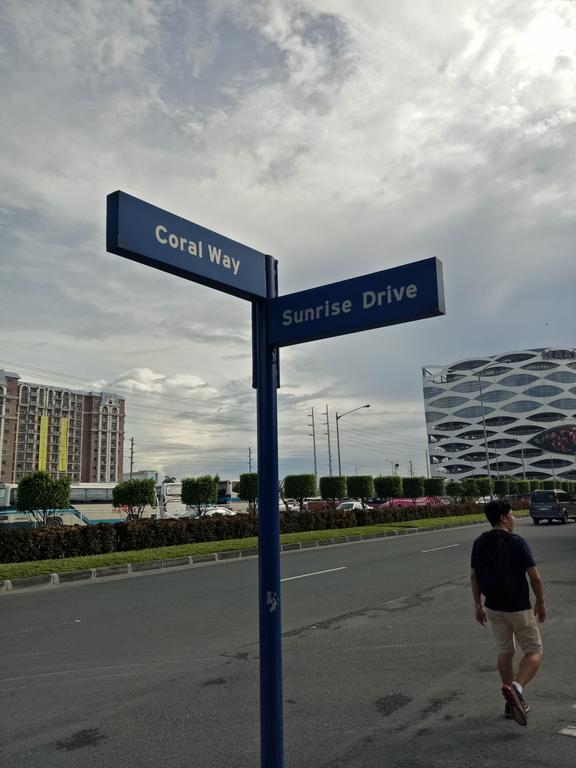 Chin'S Place Sea Residences Moa Manila Exterior foto